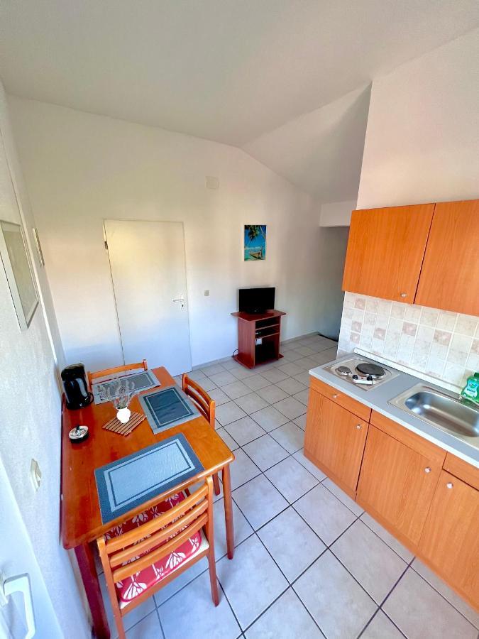 Apartments Mdk Kate Трогір Екстер'єр фото