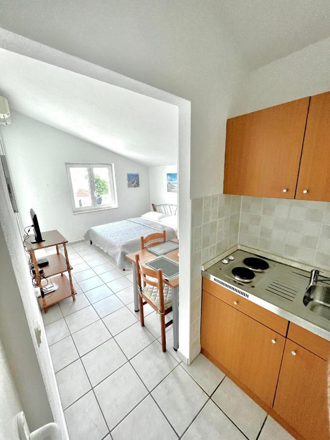 Apartments Mdk Kate Трогір Екстер'єр фото
